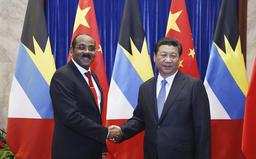 Xi Jinping Met with Prime Minister of Antigua and Barbuda, Gaston Browne